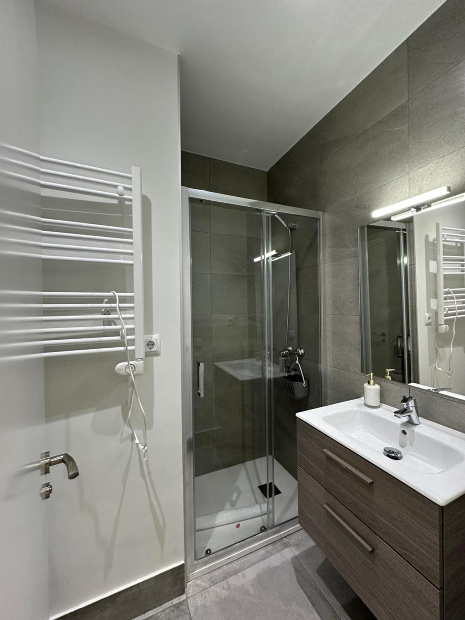 Apartamento Andres Tamayo Av America Madrid Exterior foto